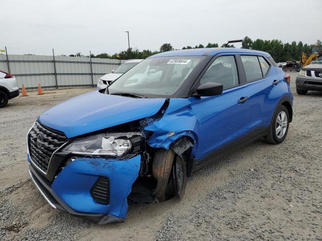  Salvage Nissan Kicks