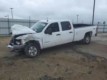  Salvage Chevrolet Silverado 2500