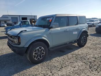  Salvage Ford Bronco