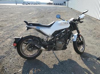  Salvage Husqvarna Vitpilen 4