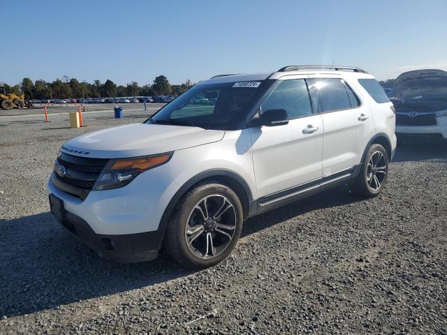  Salvage Ford Explorer