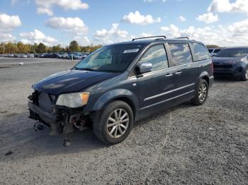  Salvage Chrysler Minivan