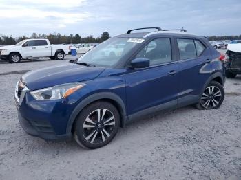  Salvage Nissan Kicks