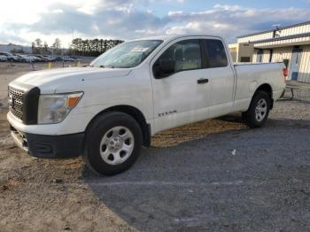  Salvage Nissan Titan