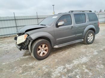  Salvage Nissan Pathfinder