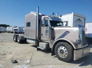  Salvage Peterbilt 379