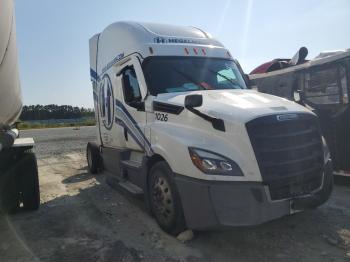  Salvage Freightliner Cascadia 1