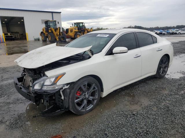  Salvage Nissan Maxima