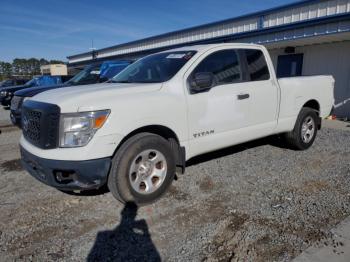  Salvage Nissan Titan