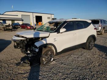  Salvage Kia Seltos