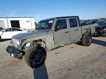  Salvage Jeep Gladiator