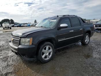  Salvage Chevrolet Avalanche