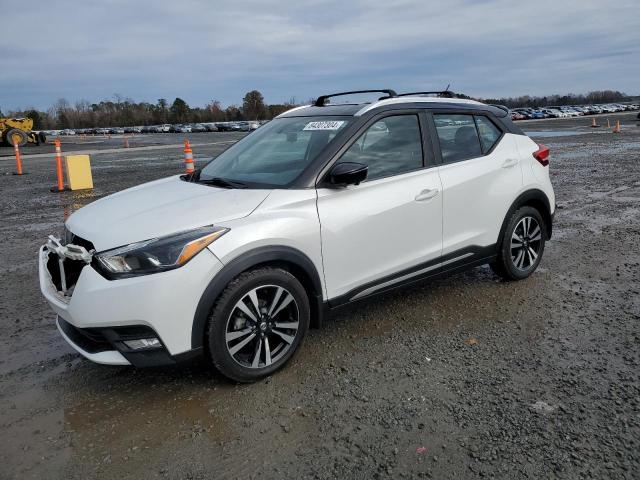  Salvage Nissan Kicks