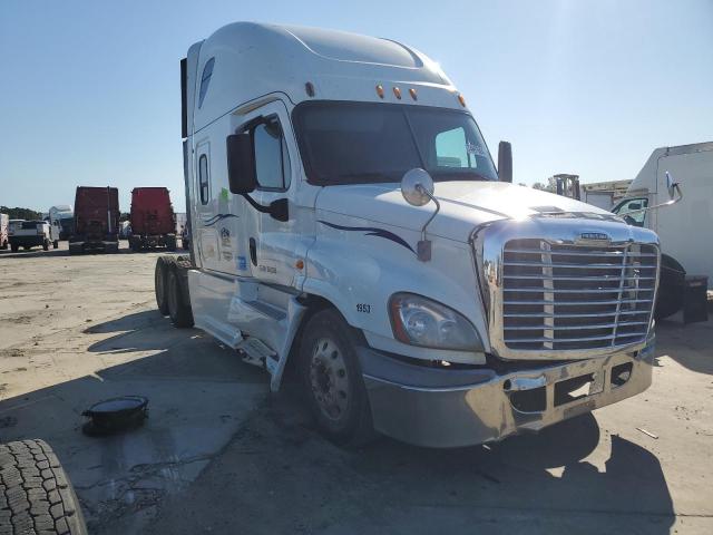  Salvage Freightliner Cascadia 1