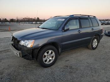  Salvage Toyota Highlander