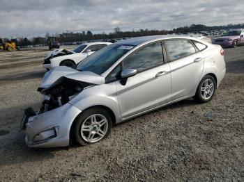  Salvage Ford Fiesta