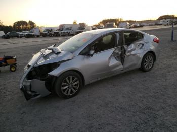  Salvage Kia Forte