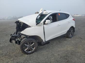  Salvage Hyundai TUCSON