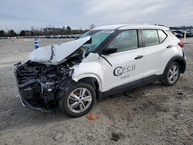  Salvage Nissan Kicks