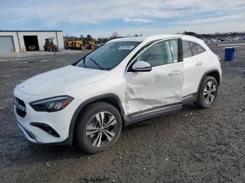  Salvage Mercedes-Benz GLA