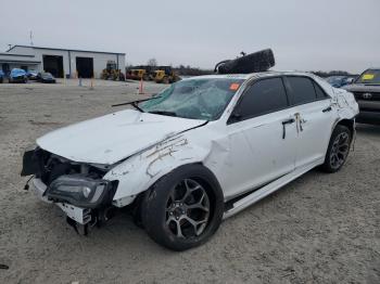  Salvage Chrysler 300