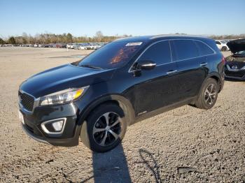  Salvage Kia Sorento