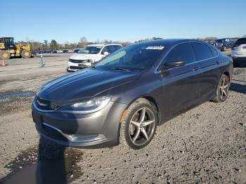  Salvage Chrysler 200