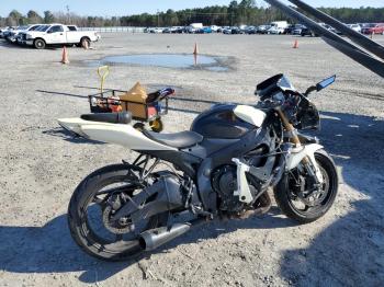  Salvage Suzuki Gsxr600