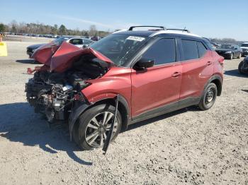  Salvage Nissan Kicks