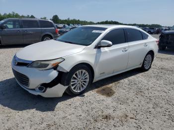  Salvage Toyota Avalon