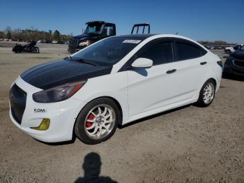  Salvage Hyundai ACCENT