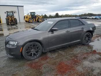  Salvage Chrysler 300