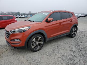  Salvage Hyundai TUCSON