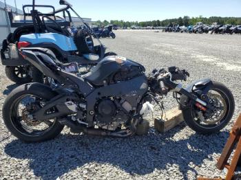  Salvage Kawasaki Zx1002 L