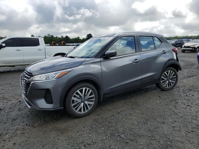  Salvage Nissan Kicks