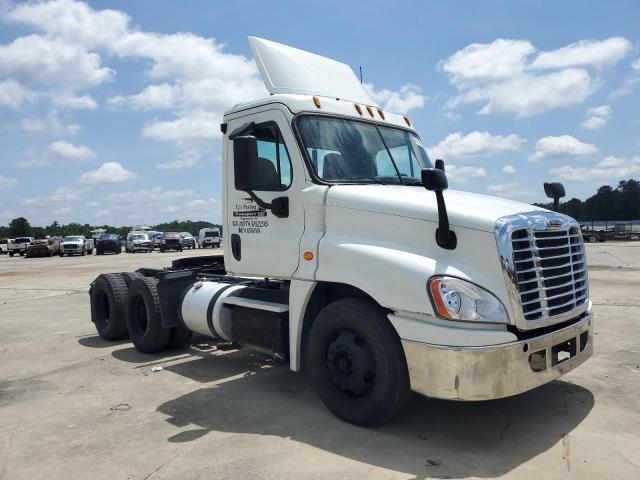  Salvage Freightliner Cascadia 1