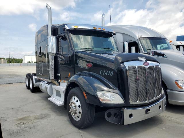  Salvage Peterbilt 579