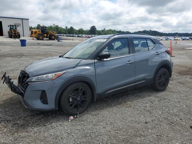  Salvage Nissan Kicks
