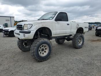  Salvage Toyota Tacoma