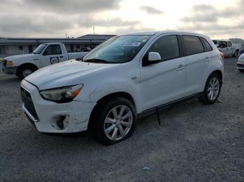  Salvage Mitsubishi Outlander
