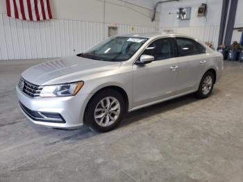  Salvage Volkswagen Passat