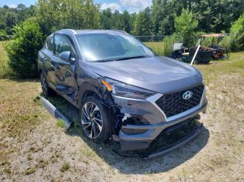  Salvage Hyundai TUCSON
