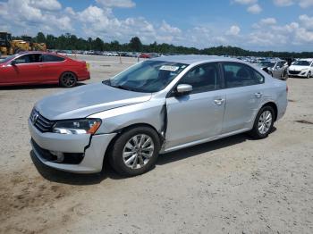  Salvage Volkswagen Passat