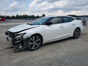  Salvage Nissan Maxima