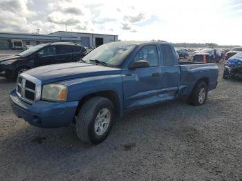  Salvage Dodge Dakota