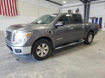  Salvage Nissan Titan