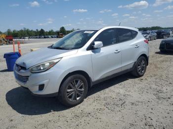  Salvage Hyundai TUCSON