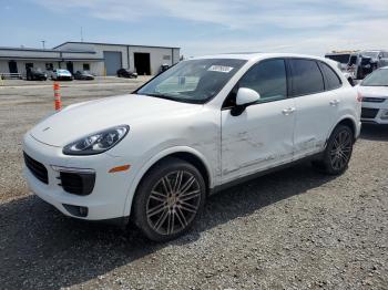  Salvage Porsche Cayenne