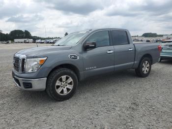  Salvage Nissan Titan
