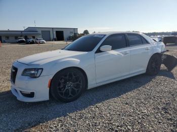  Salvage Chrysler 300